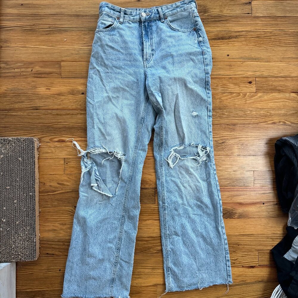 Zara High Rise Ripped Light Wash Jean